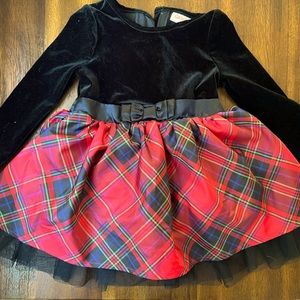 Festive girls holiday dress - great for pictures or events! Size 18m